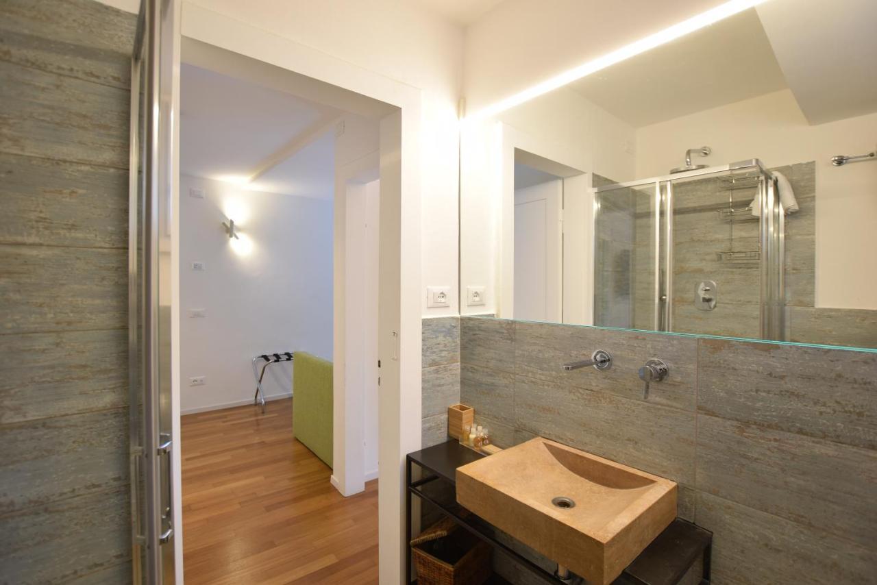 Isola Memmia Bed & Breakfast